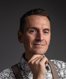 Psychosozialer Berater, Trainer und Performancekünstler Tel.: 0664/5310542 E-Mail: d.schuster@perspektiven.or.at