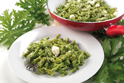Spinat-Spätzle mit Feta Spinat-Spätzle mit Feta