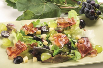 Käse-Weintrauben-Salat Käse-Weintrauben-Salat