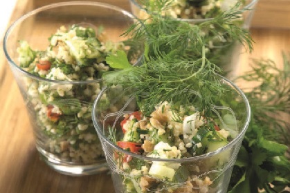 Hirse-Salat mit Gurke und Feta Hirse-Salat mit Gurke und Feta