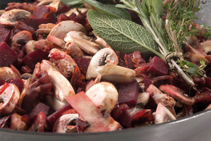 Rote-Rüben-Pfanne mit Pilzen Rote-Rüben-Pfanne mit Pilzen